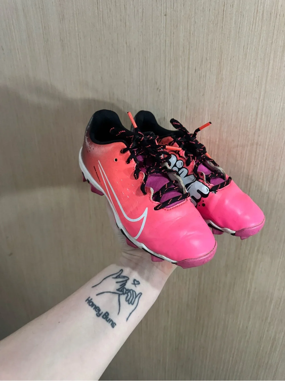 Nike Hot Pink Hyperdiamond 4 Keystone Softball Cleats Black Accents Size 3.5Y
